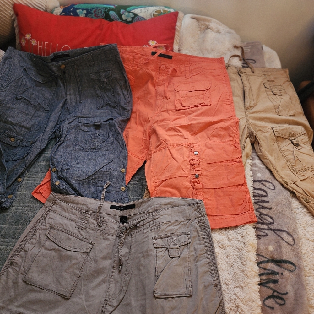 MENS Cargo Shorts (Never worn)
